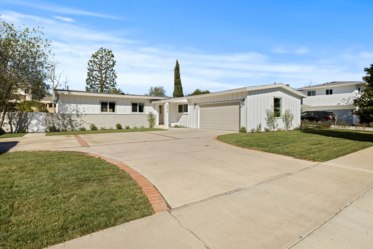 2015 Aliso Avenue, Costa Mesa